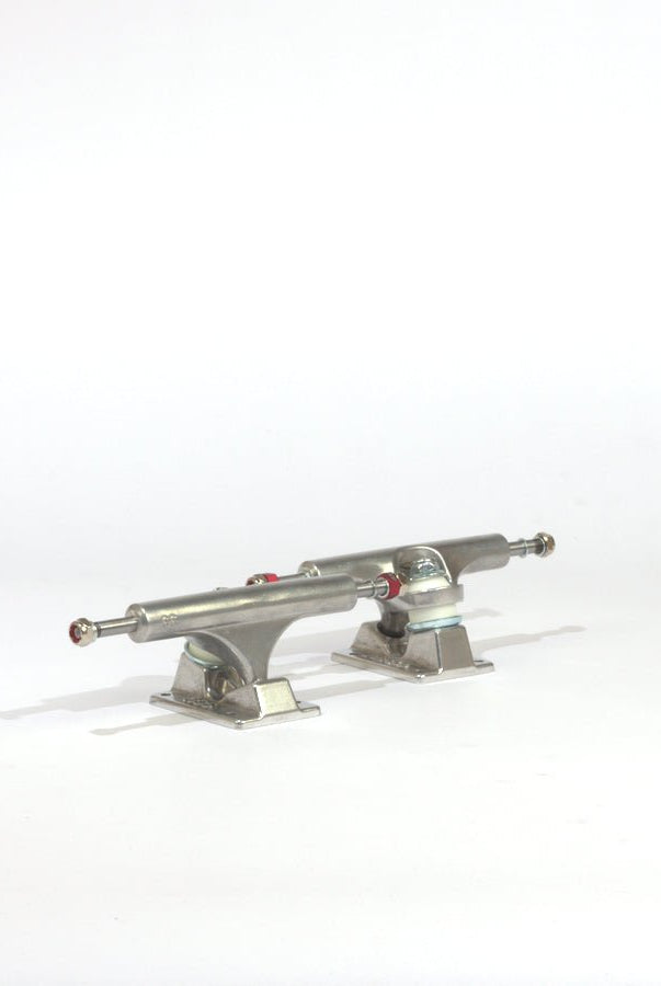 Ace 33 af1 skateboard trucks - raw finish - 8.00 pair silver skateboard