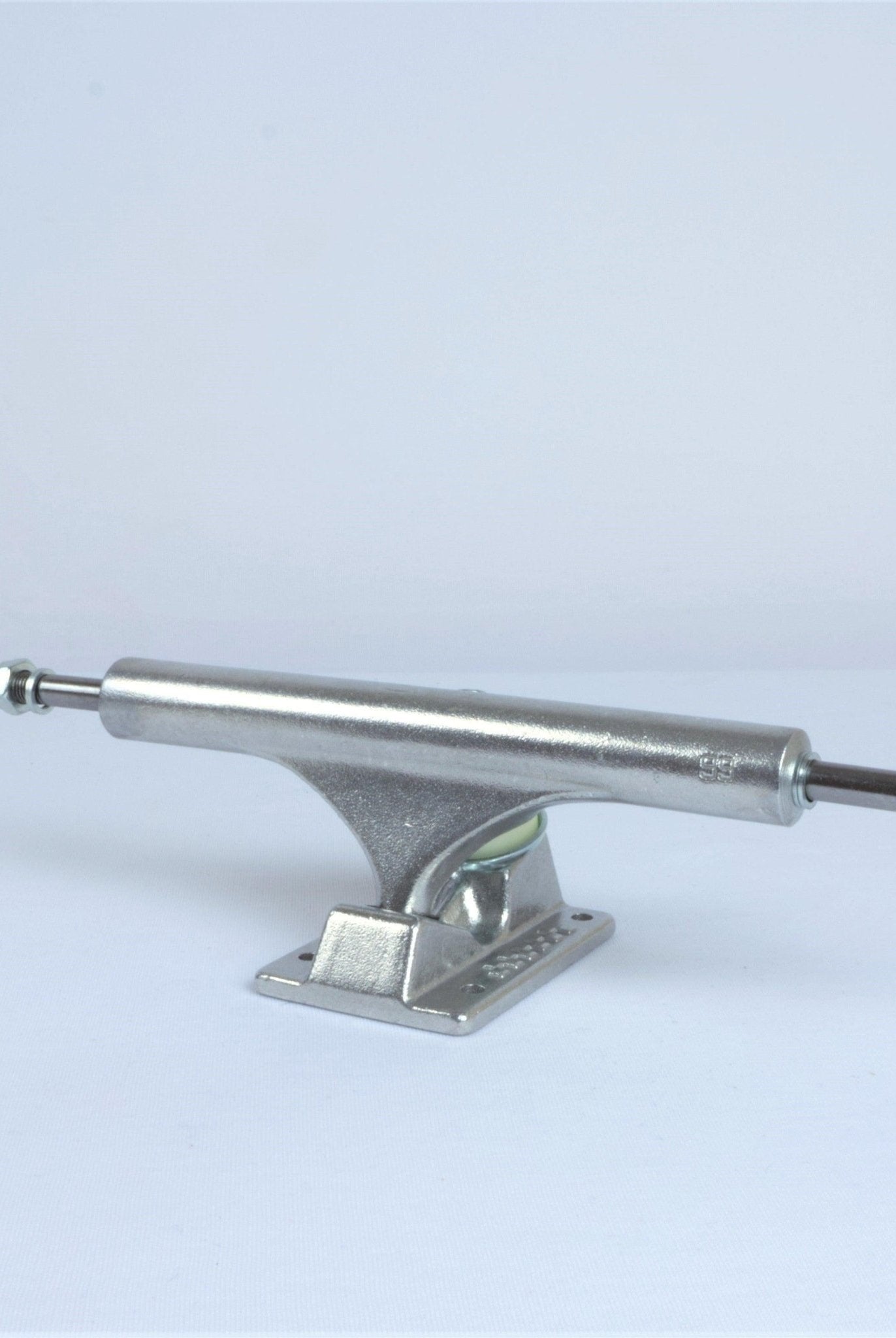 Ace 66 classic skateboard trucks 9.25