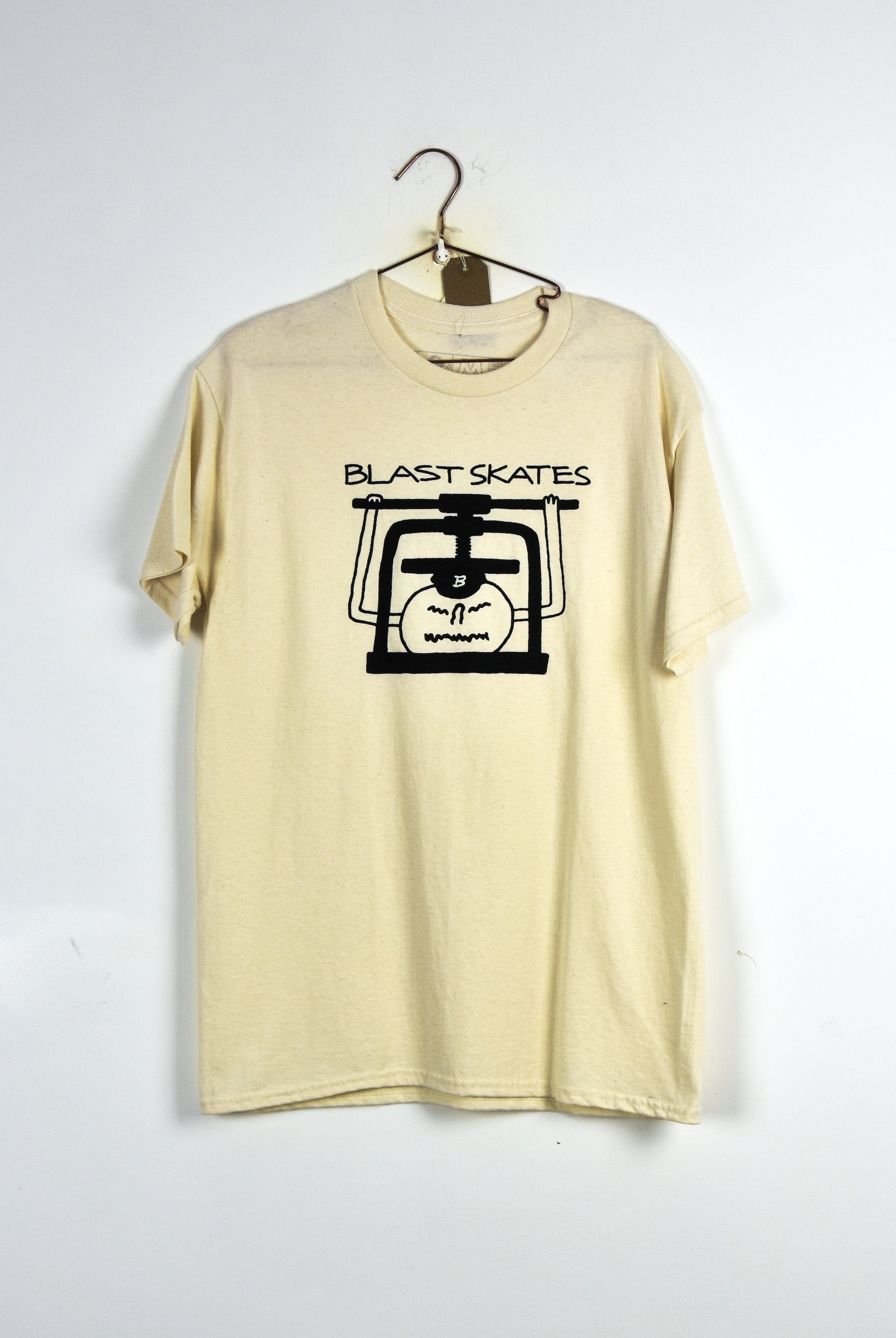 Blast skates - masher tee - sand - medium last cream-colored t-shirt blast