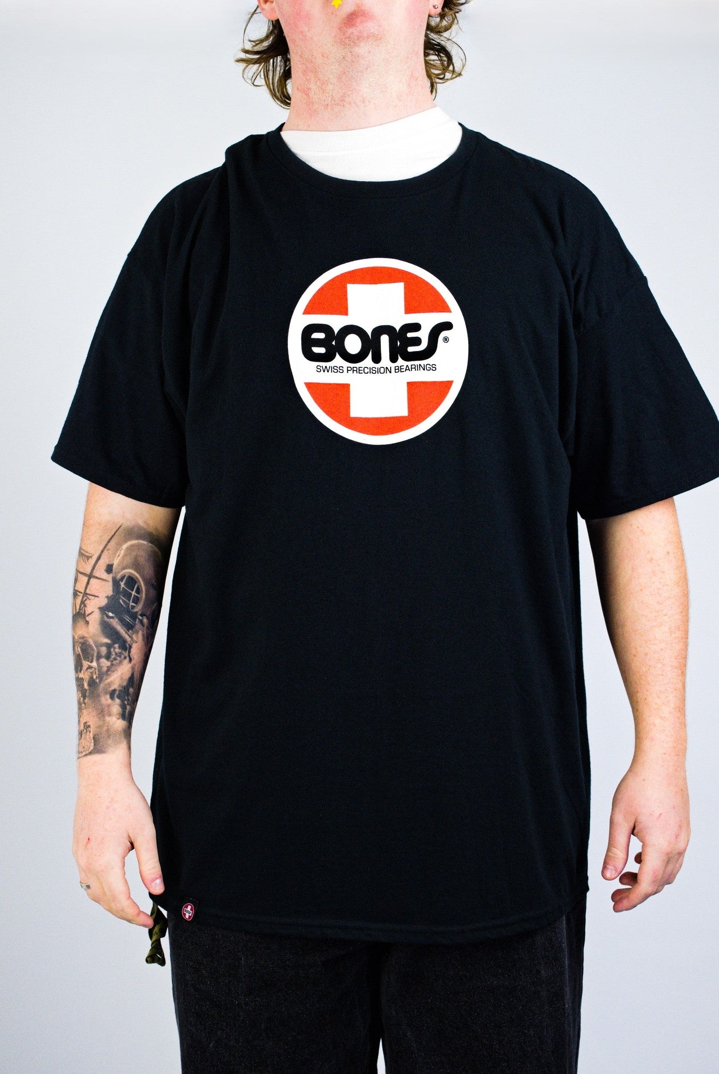 Bones - swiss logo tee - black