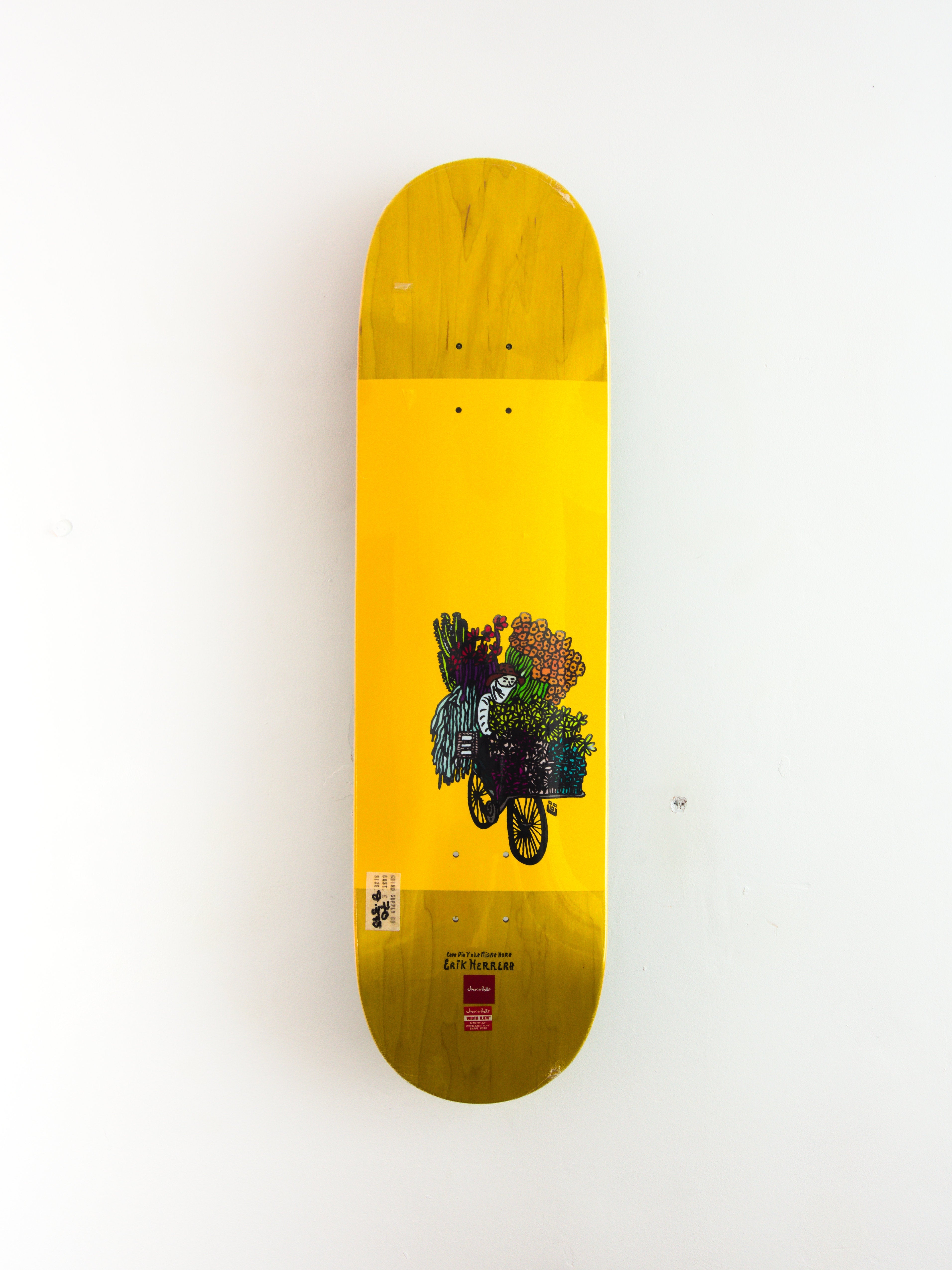 Chocolate skateboards - ’cada dia’ erik herrera pro skateboard deck - 8.375 yellow