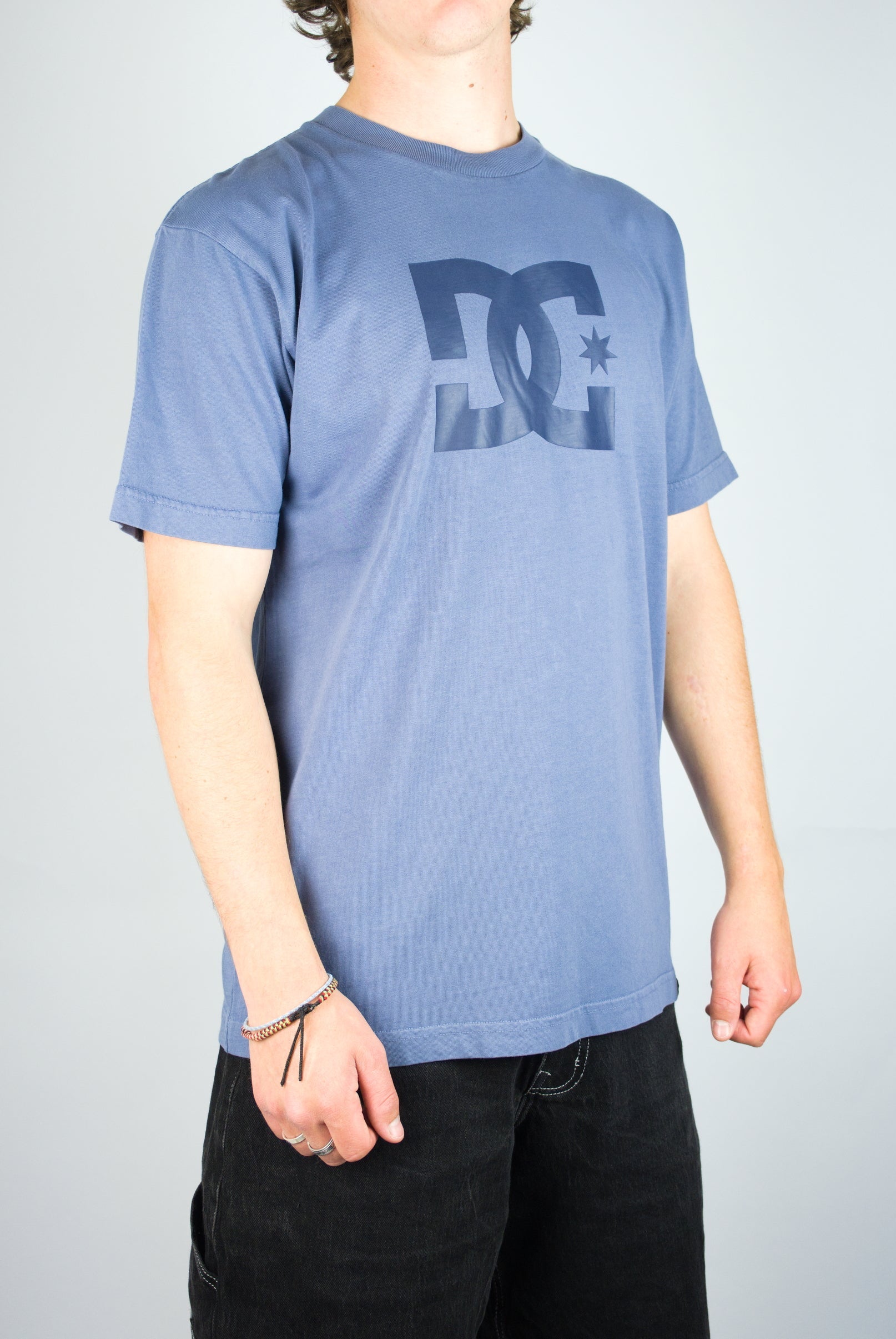 Dc shoes - star hand pigment dyed tee shirt - indigo enzyme wash