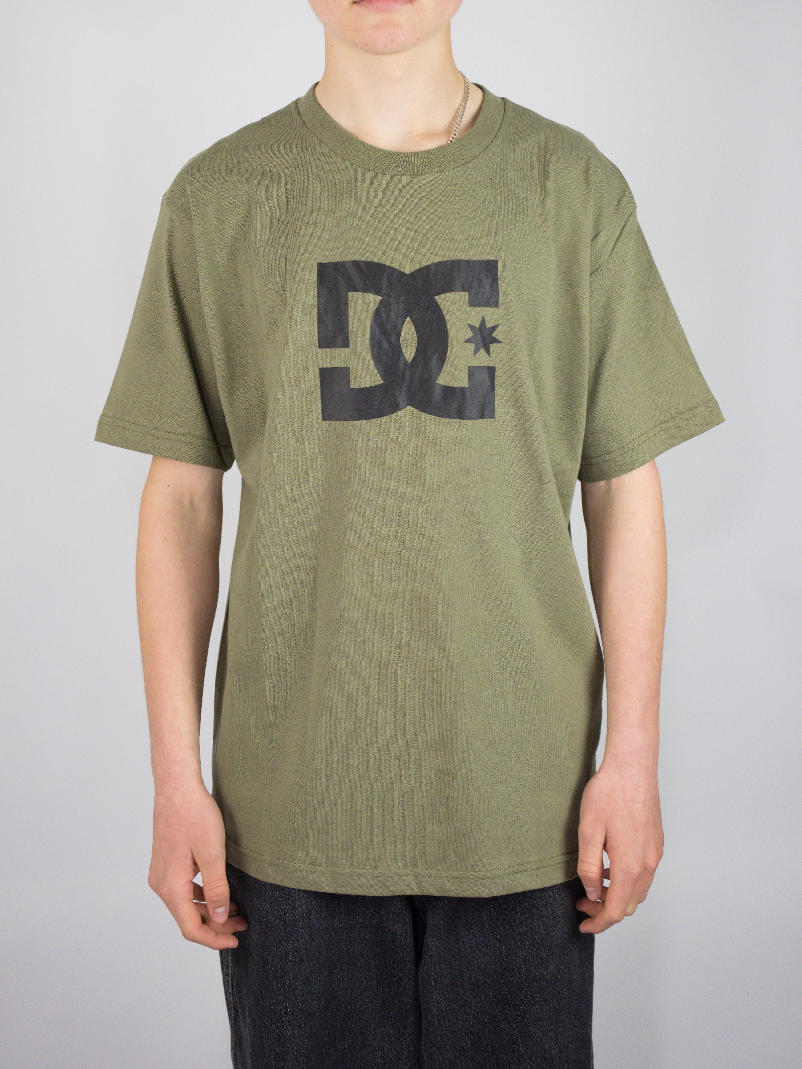 Dc shoes - star tee shirt - deep lichen green