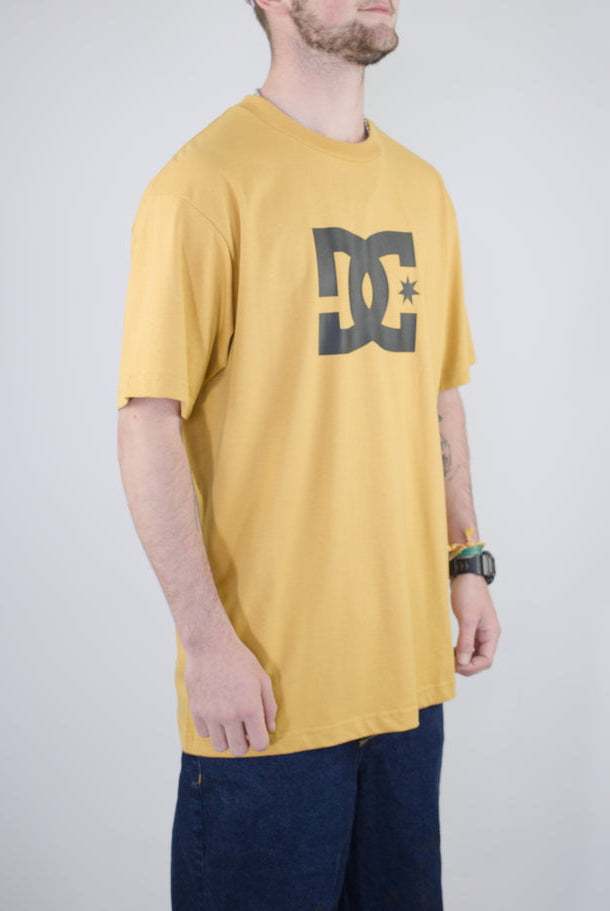 Dc shoes - star tee shirt - yellow yellow dc logo