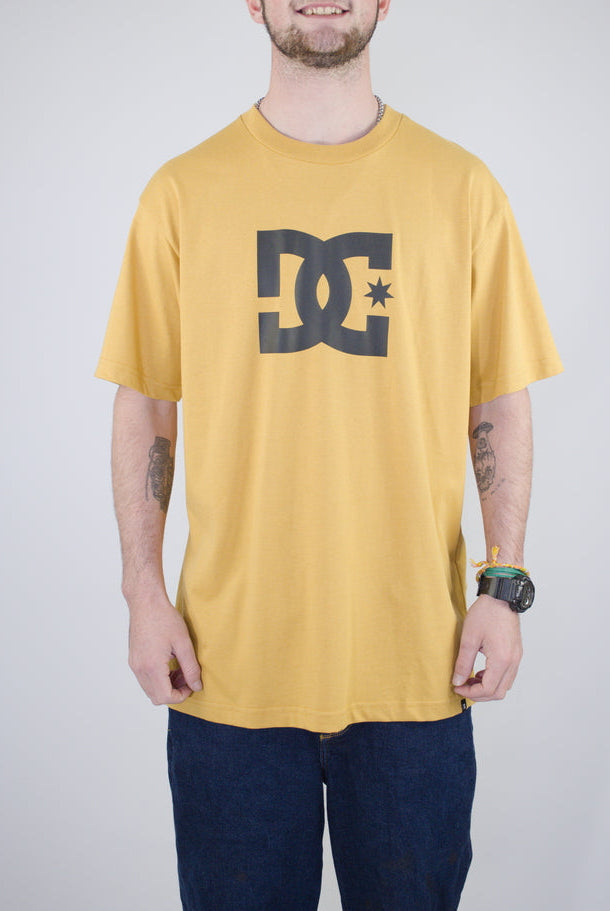 Dc shoes - star tee shirt - yellow yellow dc logo