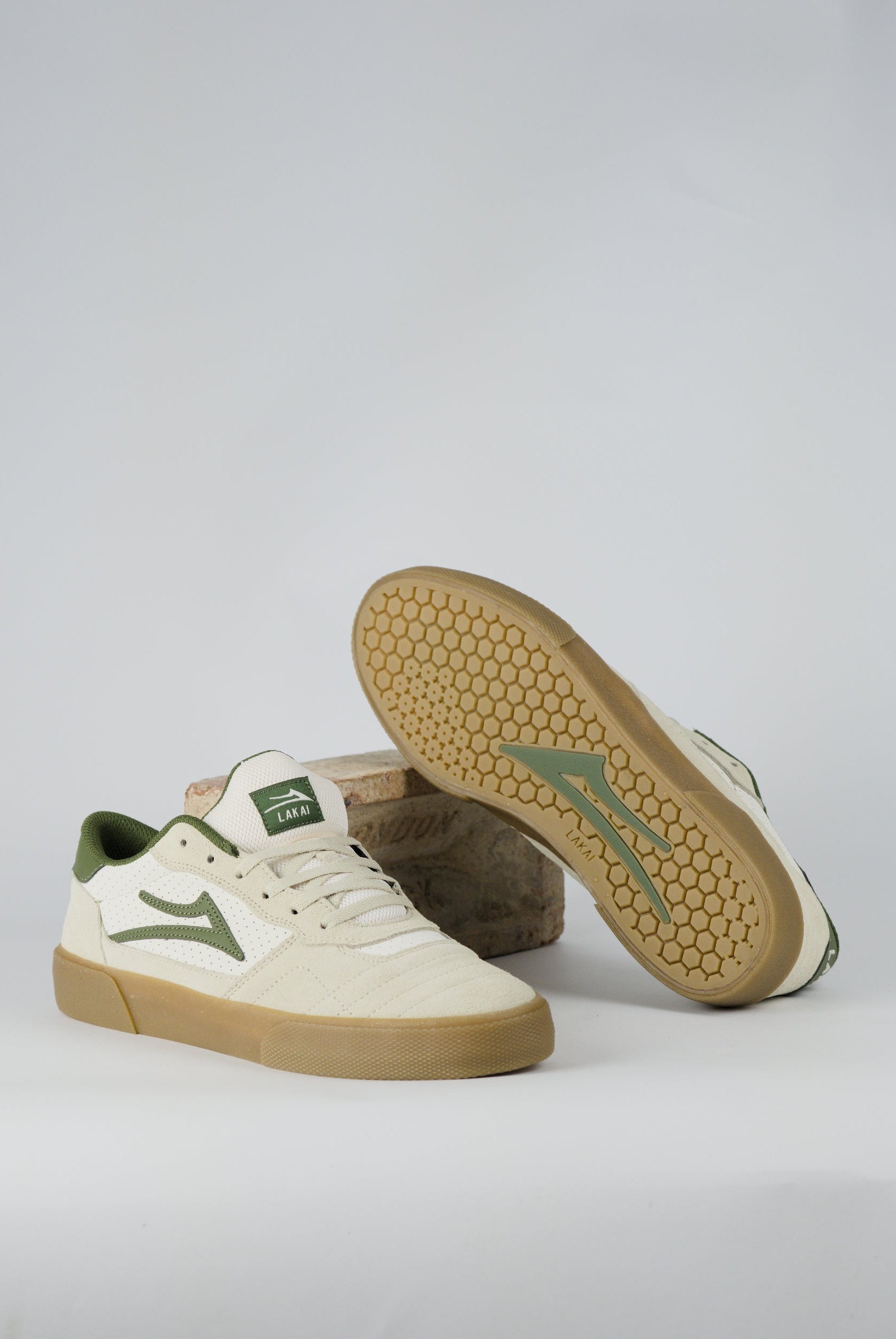 Lakai - cambridge skate shoe - cream suede