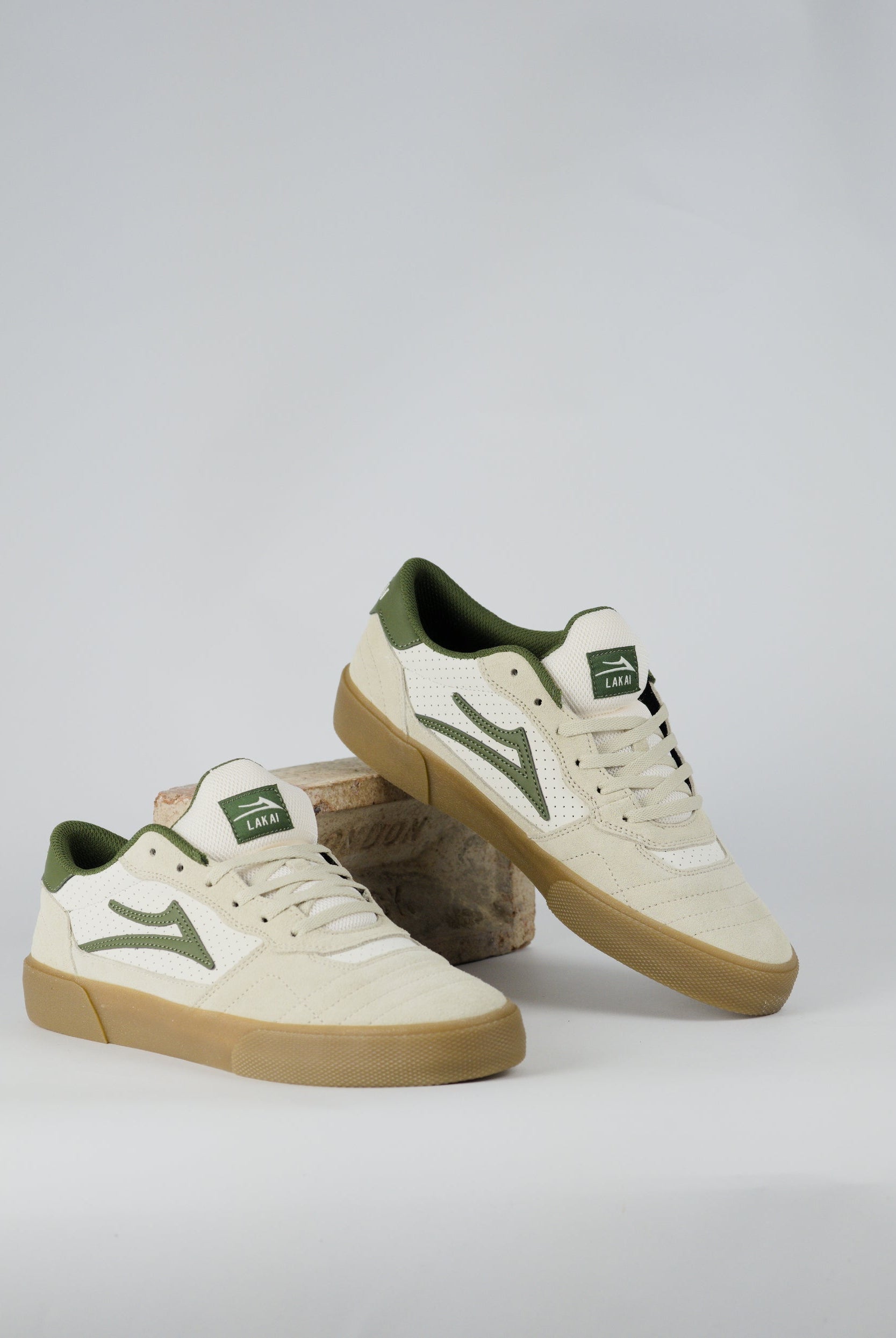 Lakai - cambridge skate shoe - cream suede