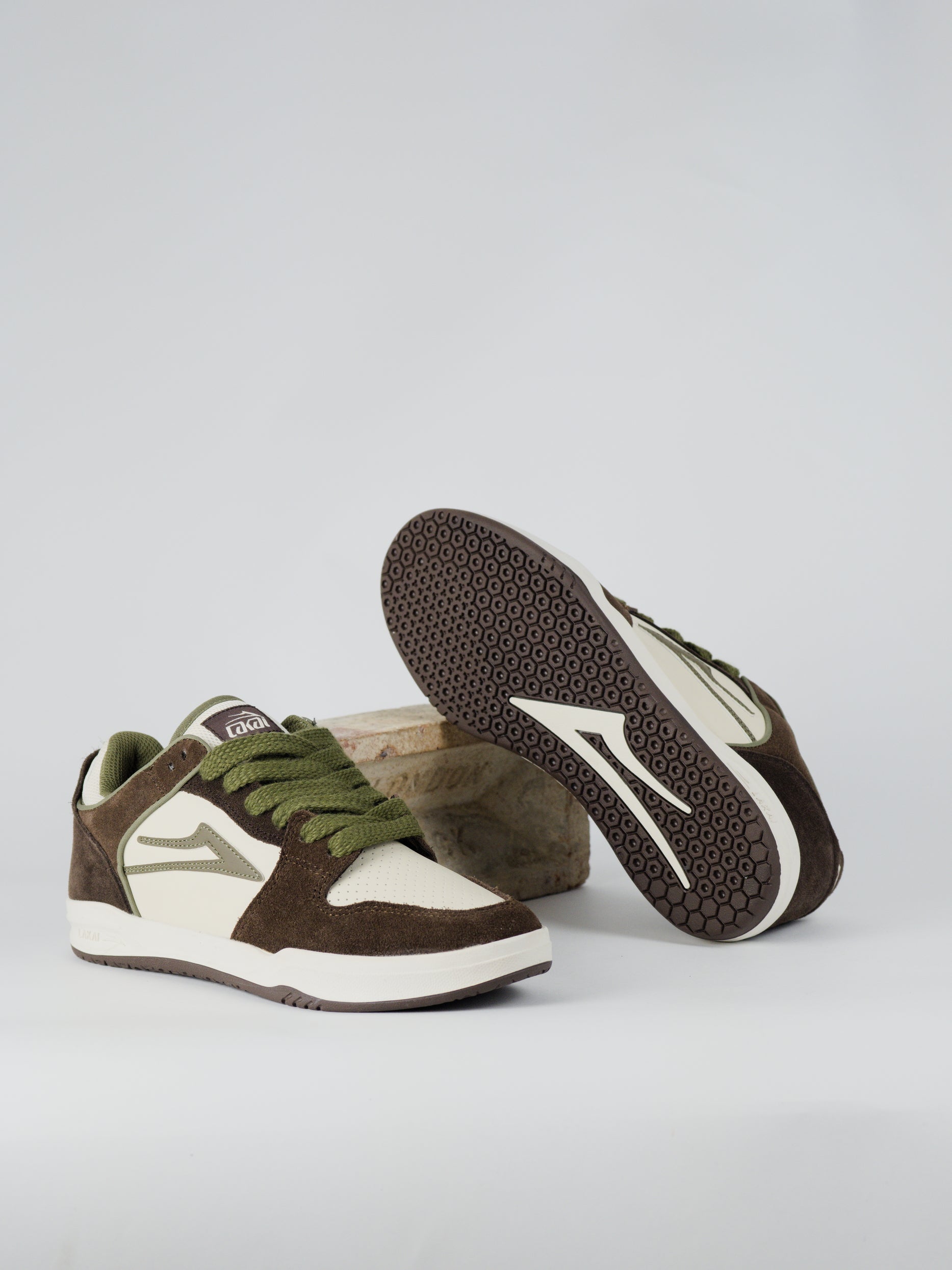 Lakai - telford low skate shoe - chestnut brown khaki