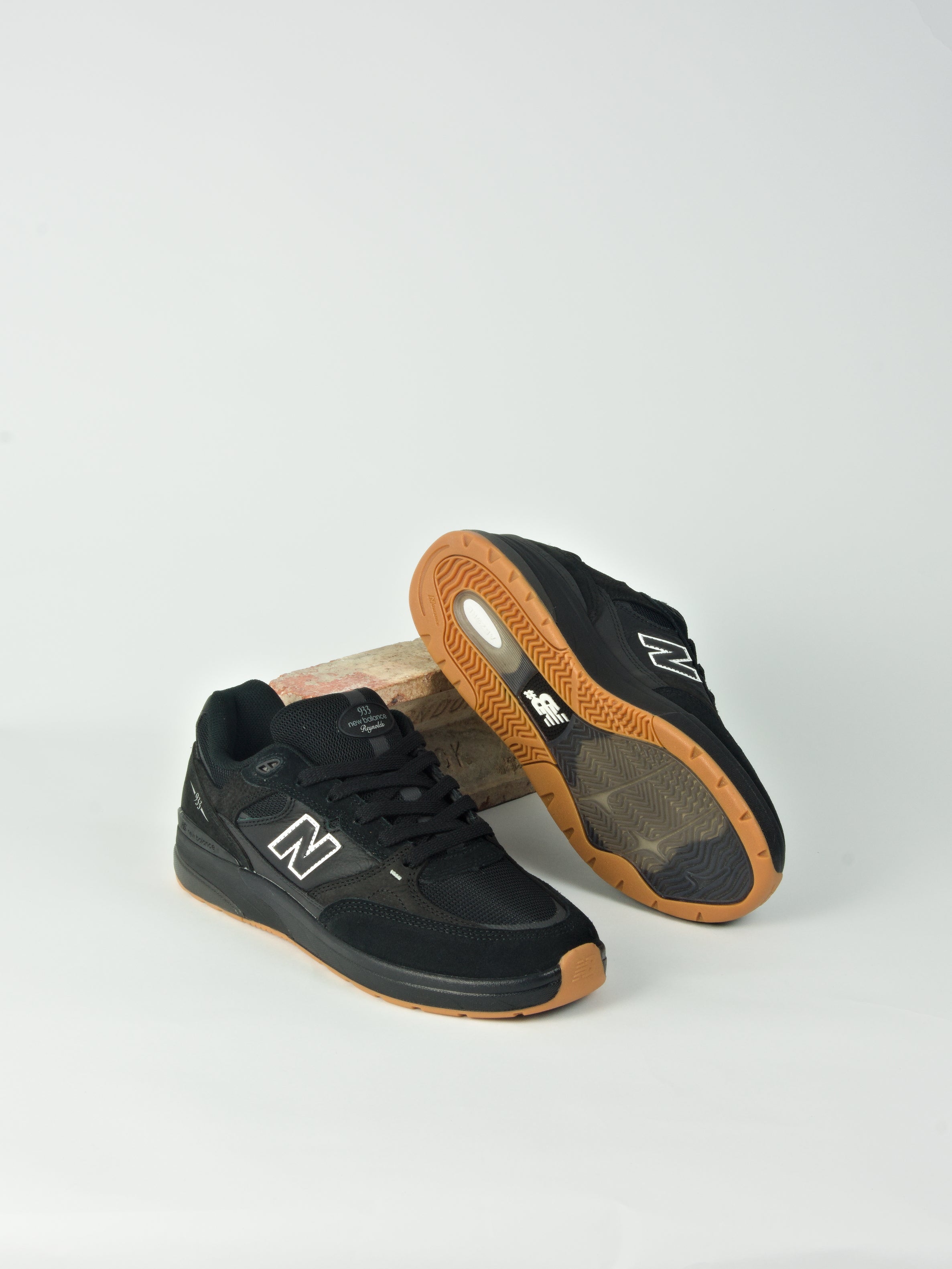 New balance numeric - 933 andrew reynolds - black gum