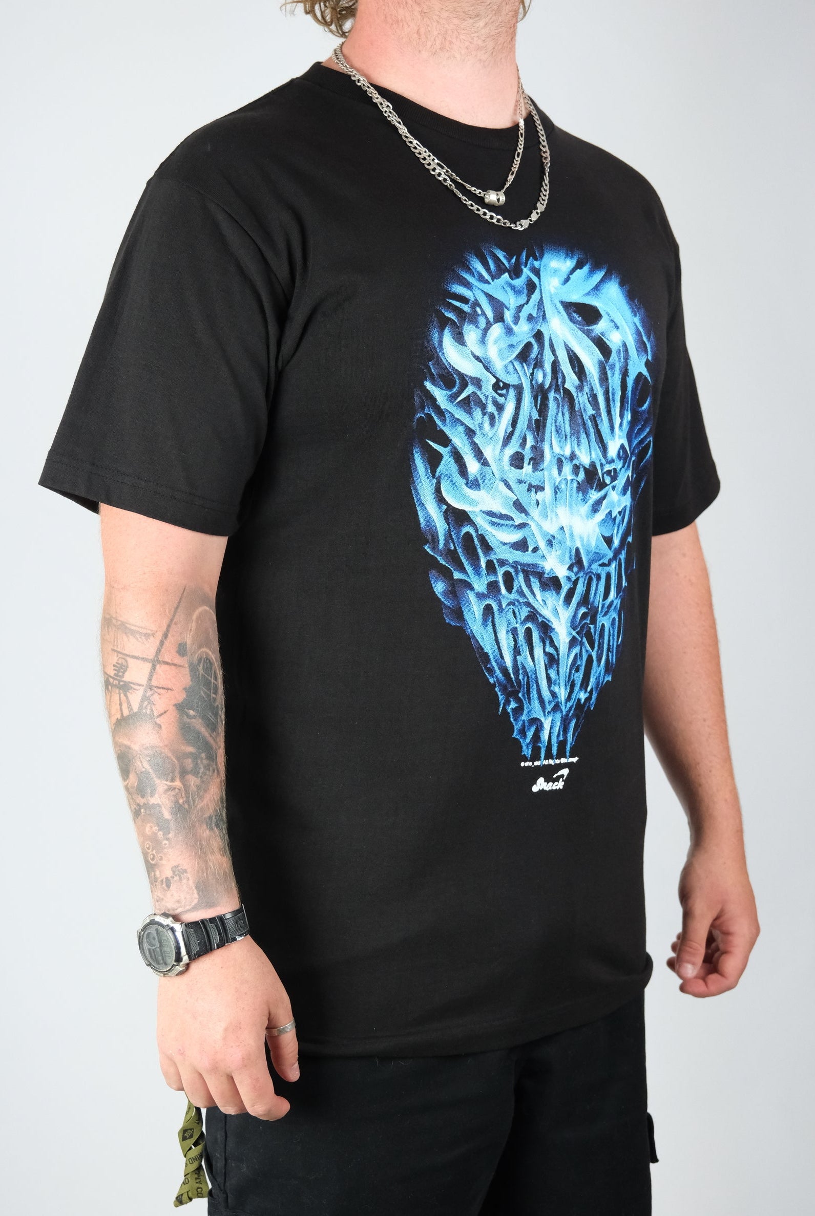 Snack - ’chrome face’ ultra heavy weight t-shirt - black / blue