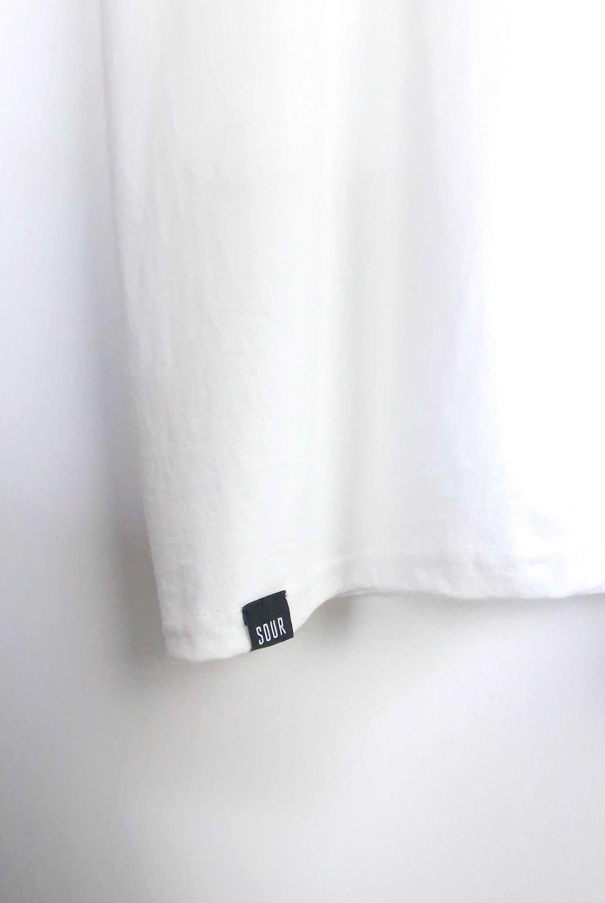 Xxl sour solution infintiy t shirt white 2xl last white curtain black