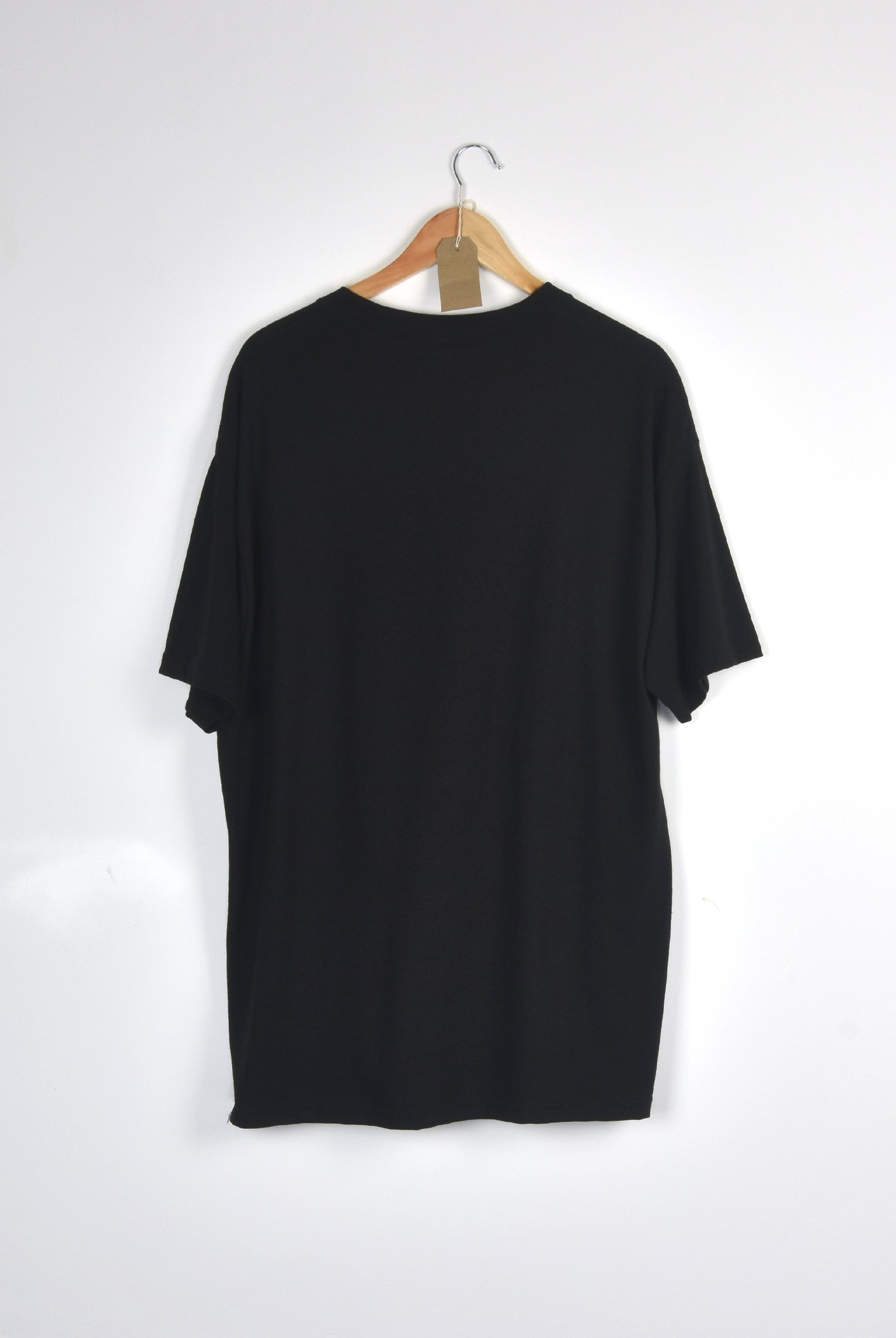 Theories of atlantis - courtside tee shirt - black plain black t-shirt