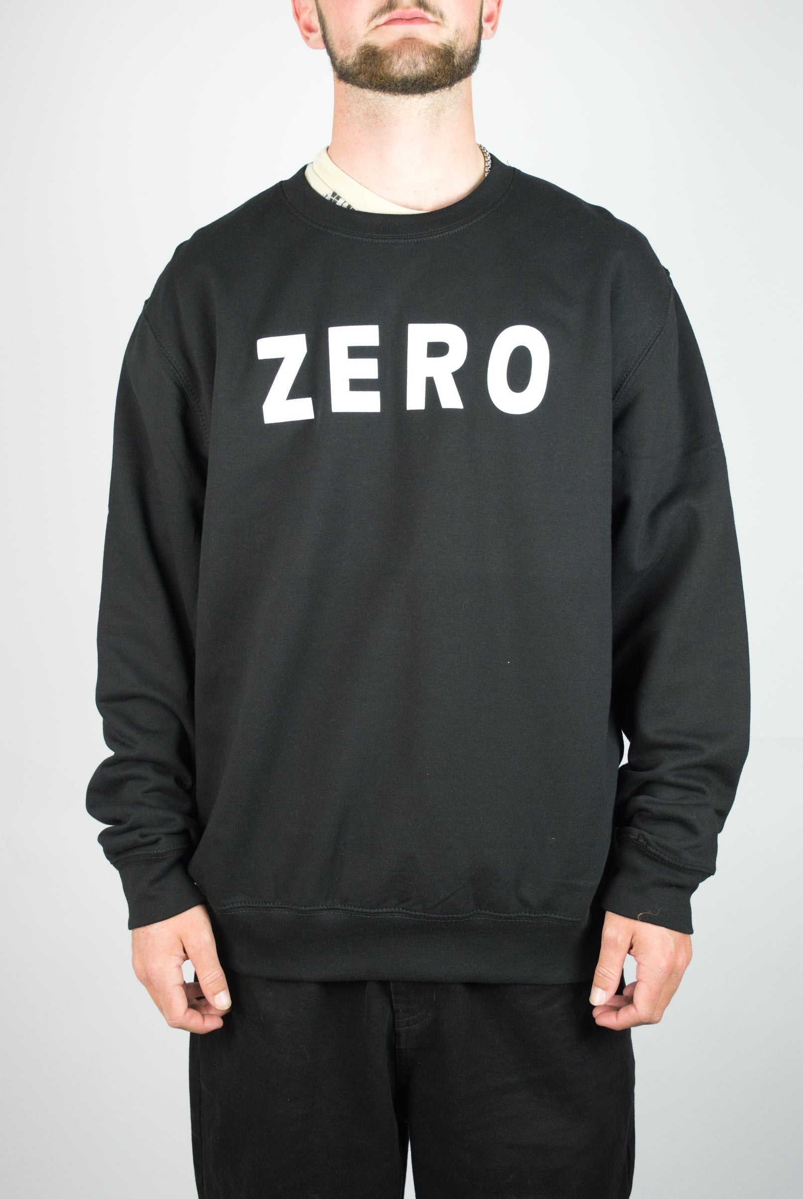 Zero - army crew neck pull over - black