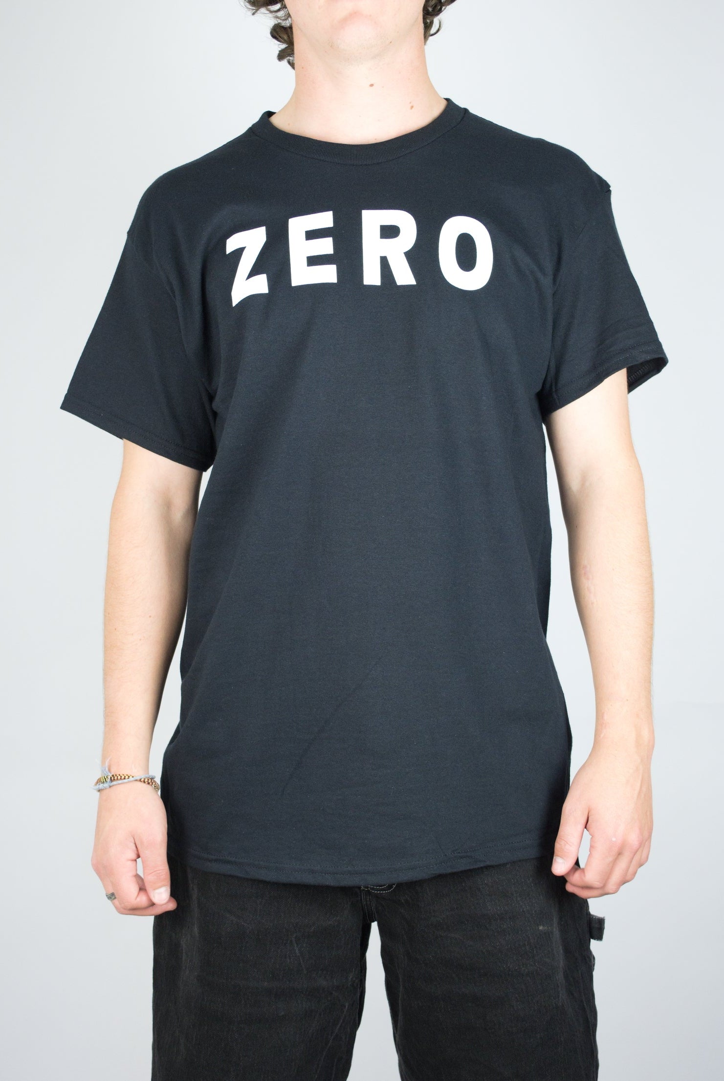 Xl zero - army tee shirt - black / white only