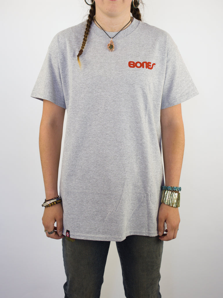 Gray t-shirt with red ’Bones’ logo on the chest.