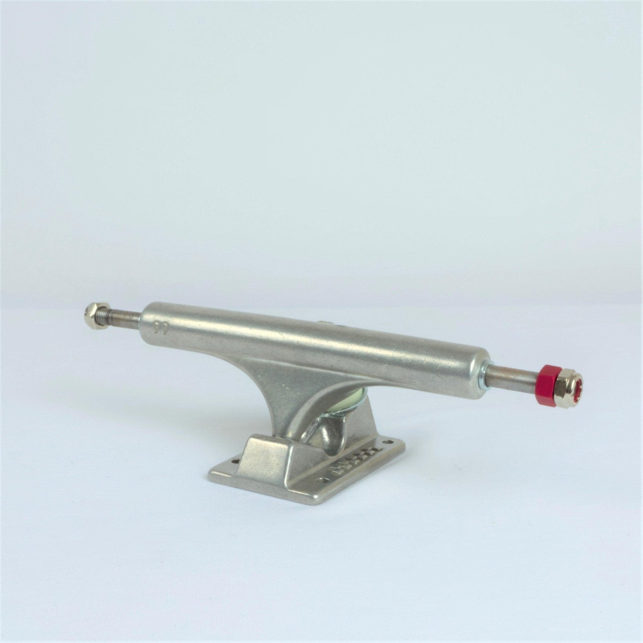 Ace 60 af1 skateboard trucks - raw finish - 8.75 skateboard truck silver