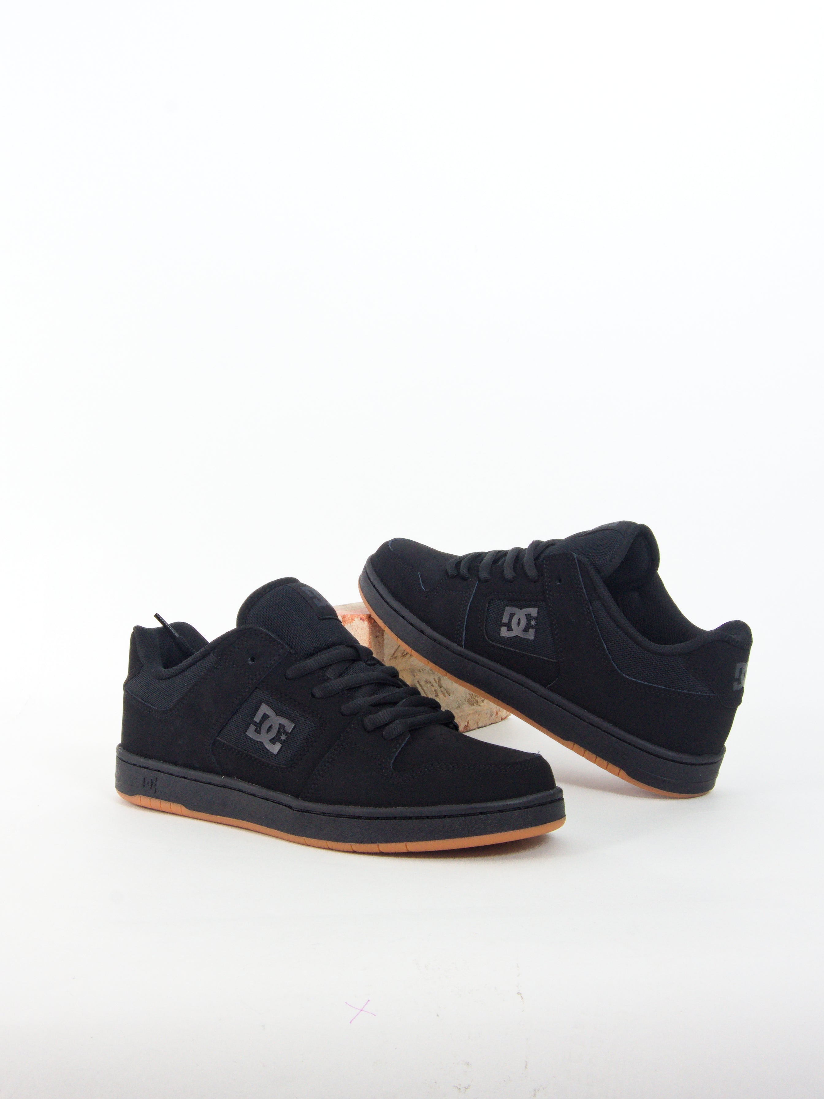 Dc shoes - mantecca 4 skate - black / gum