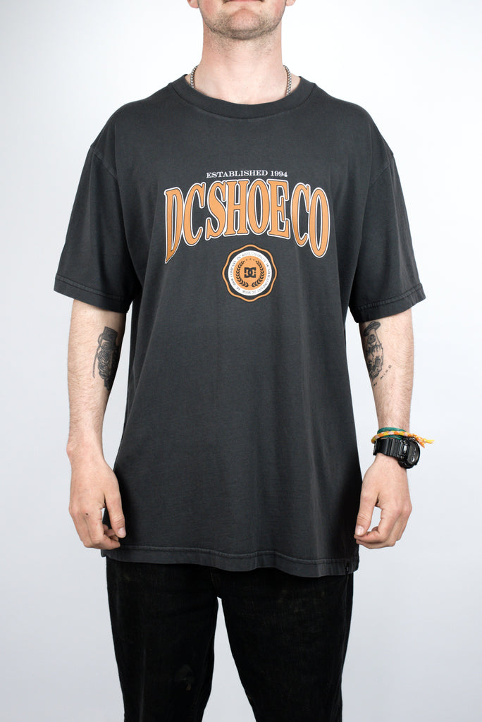 Dc shoes - tuition tee shirt - washed black t grind supply company uk