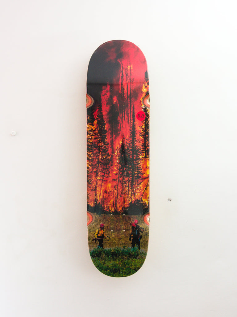 Jacuzzi unlimited – ’fire’ john dilo pro model skateboard deck 8.50 grind supply company uk