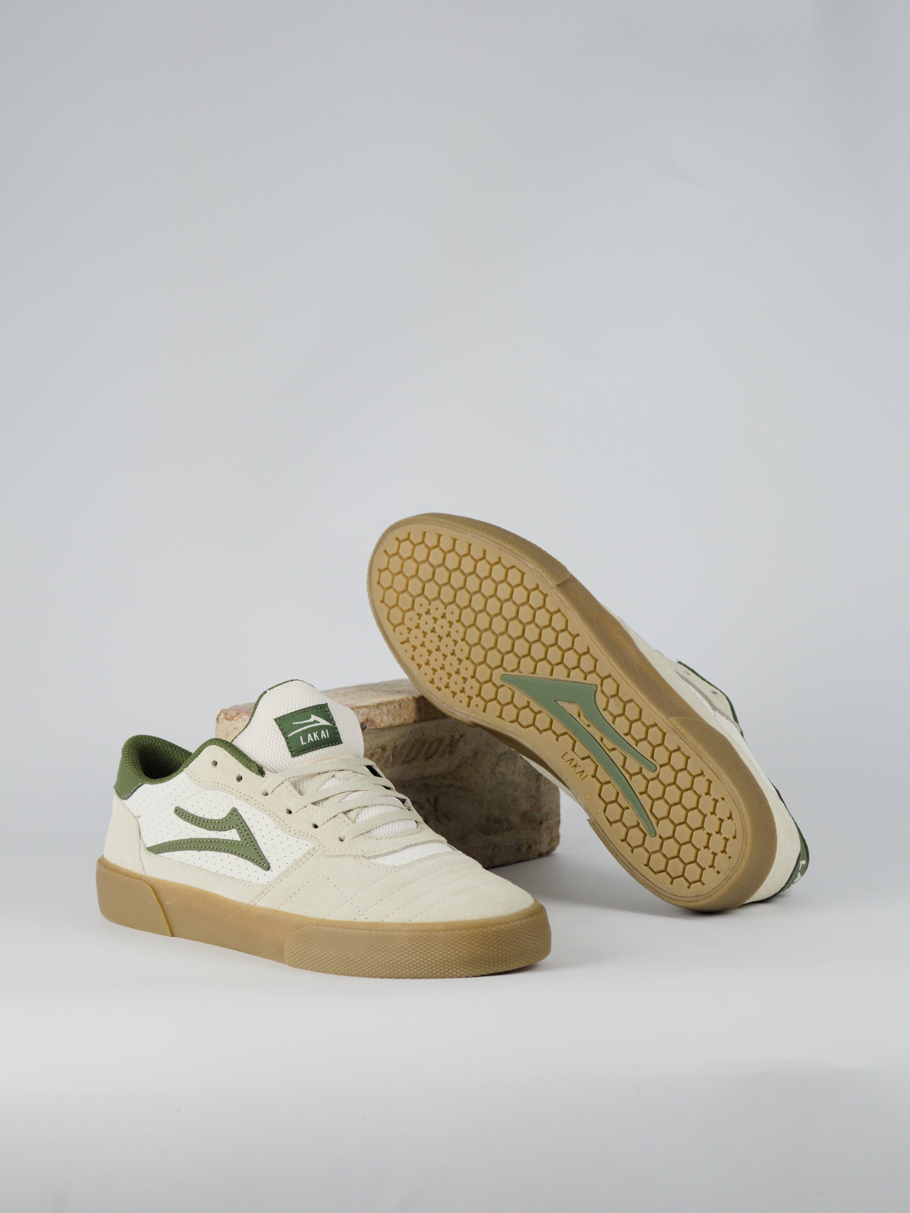 Lakai - cambridge skate shoe - cream suede