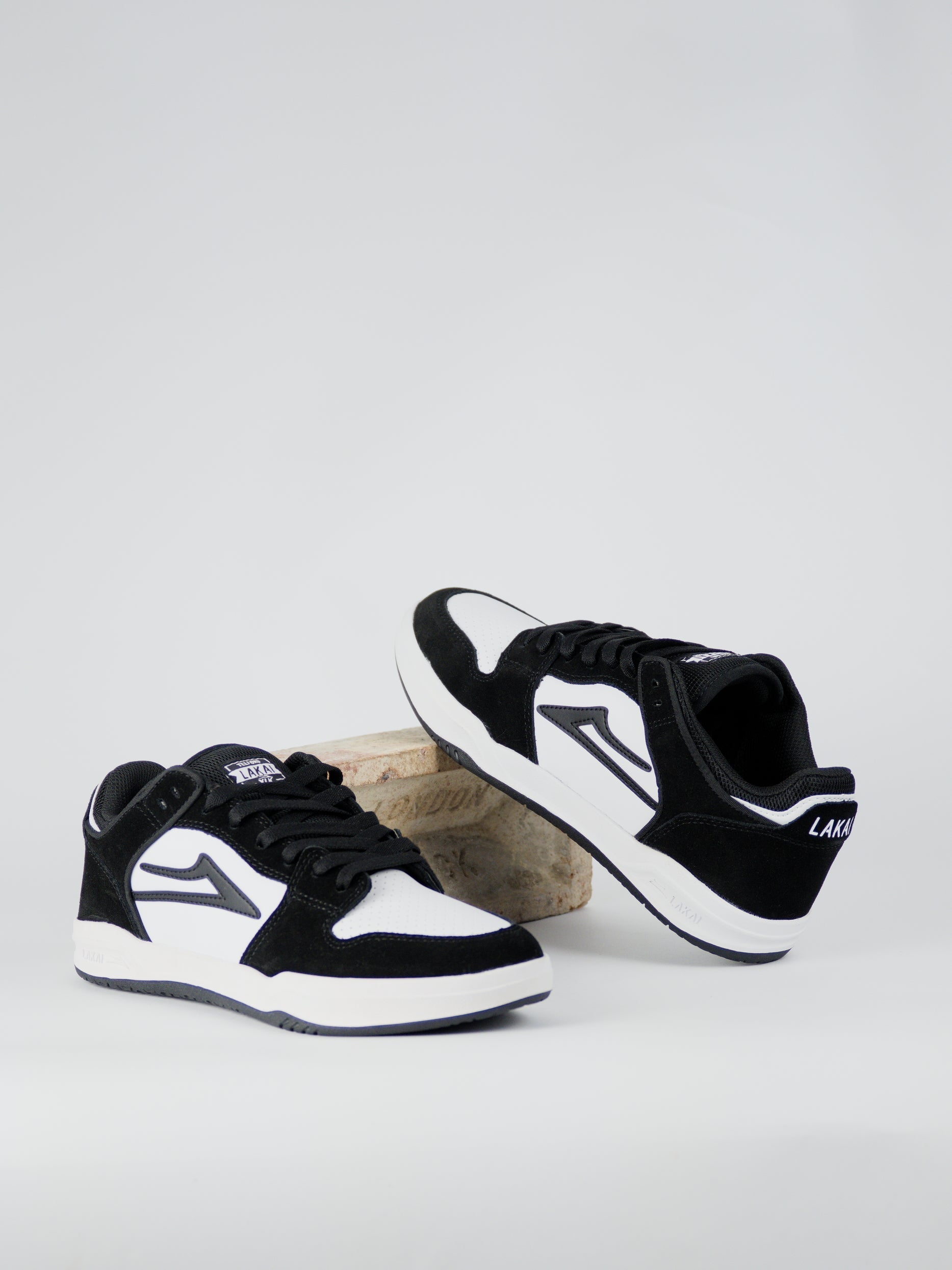 Lakai - telford low skate shoe - black white