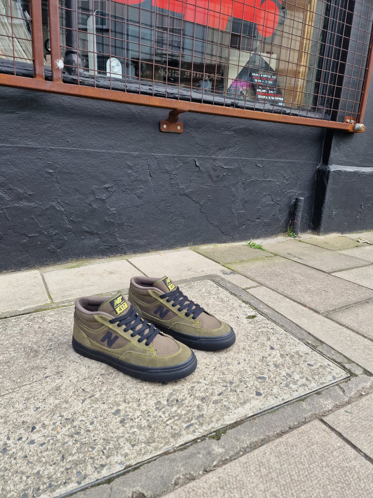 New balance - 417 mid frankie villani’s - dark moss / black pro skate shoe footwear grind supply company uk
