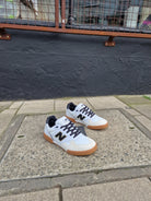 10.5 new balance numeric - 600 tom knox pro skate shoe - white / black last pair uk