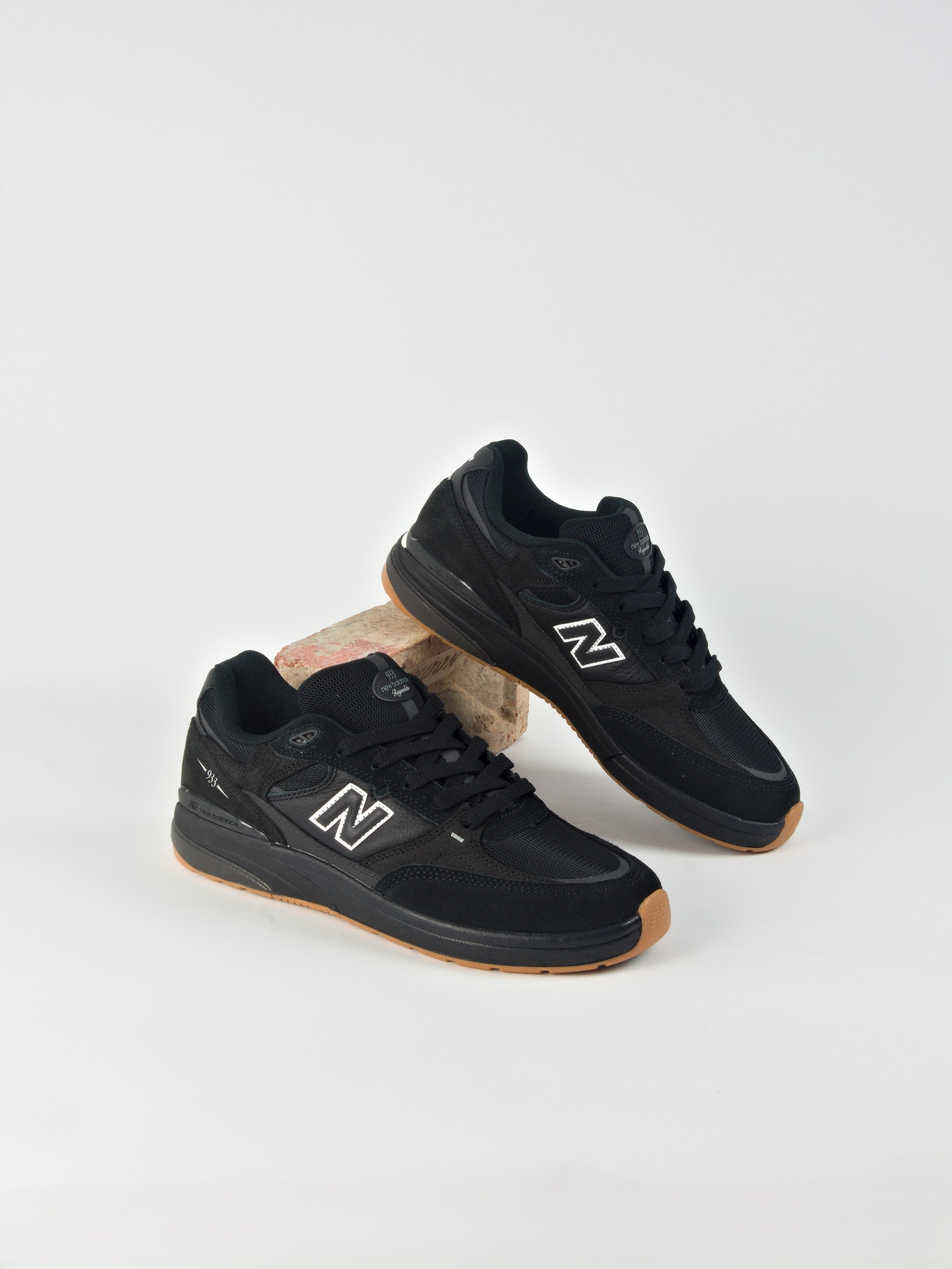 New balance numeric - 933 andrew reynolds - black gum