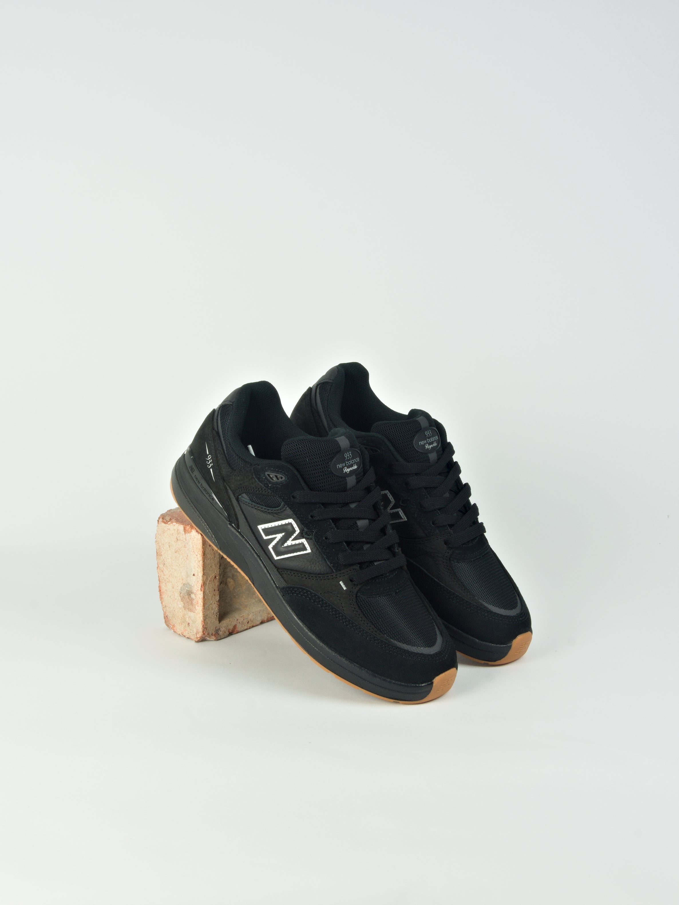 New balance numeric - 933 andrew reynolds - black gum