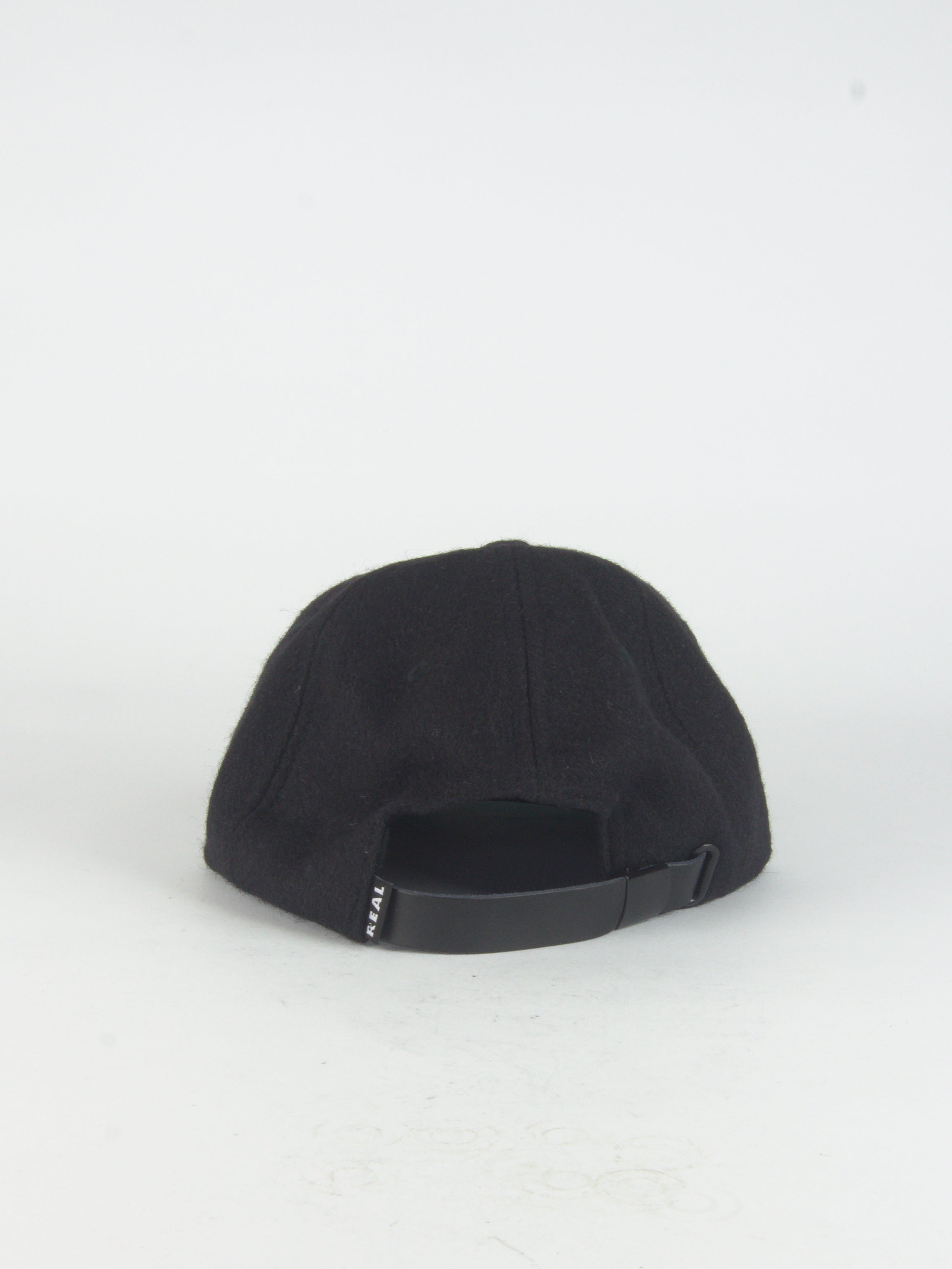 Real skateboards - stacked logo cap - black