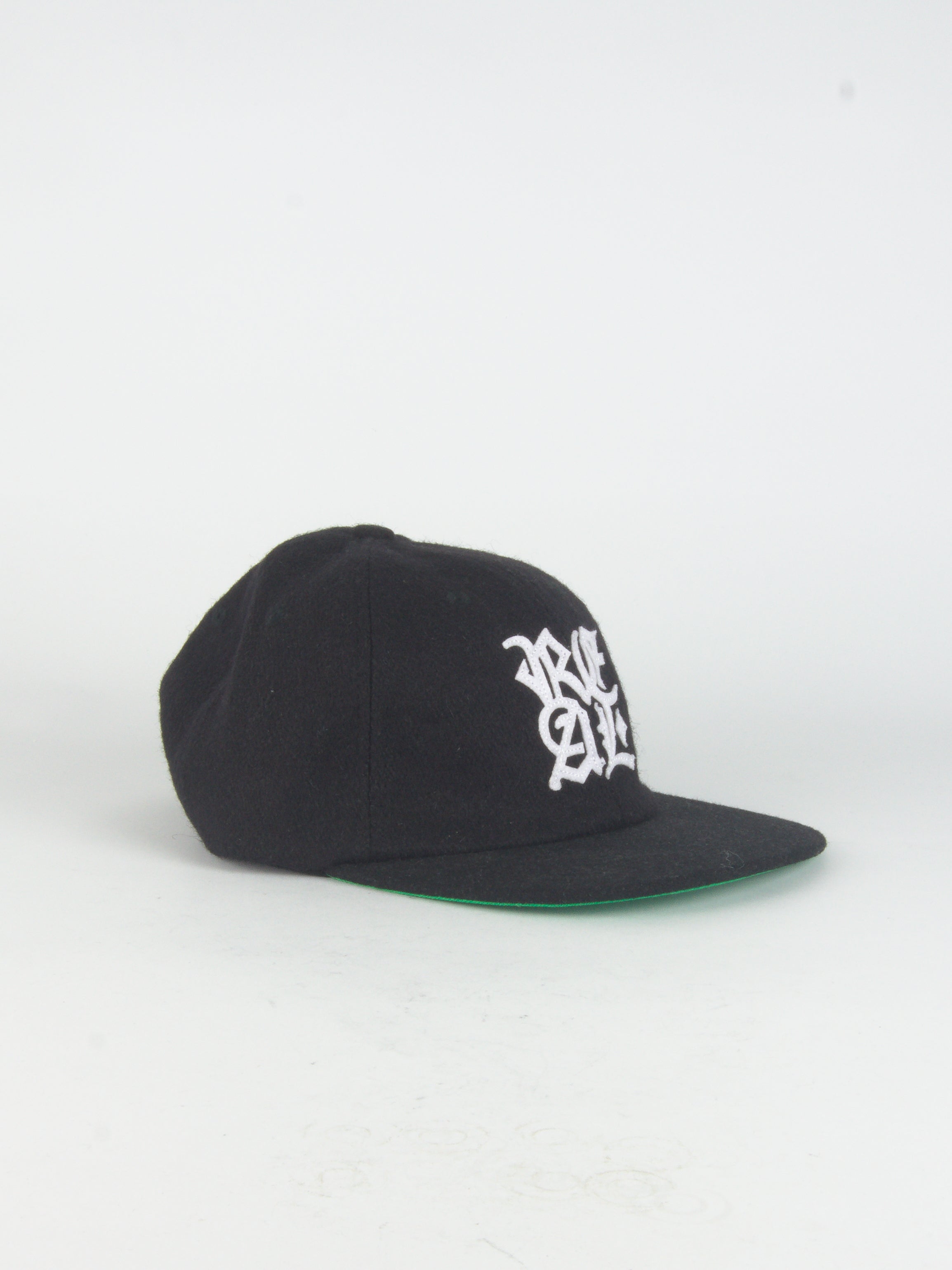 Real skateboards - stacked logo cap - black