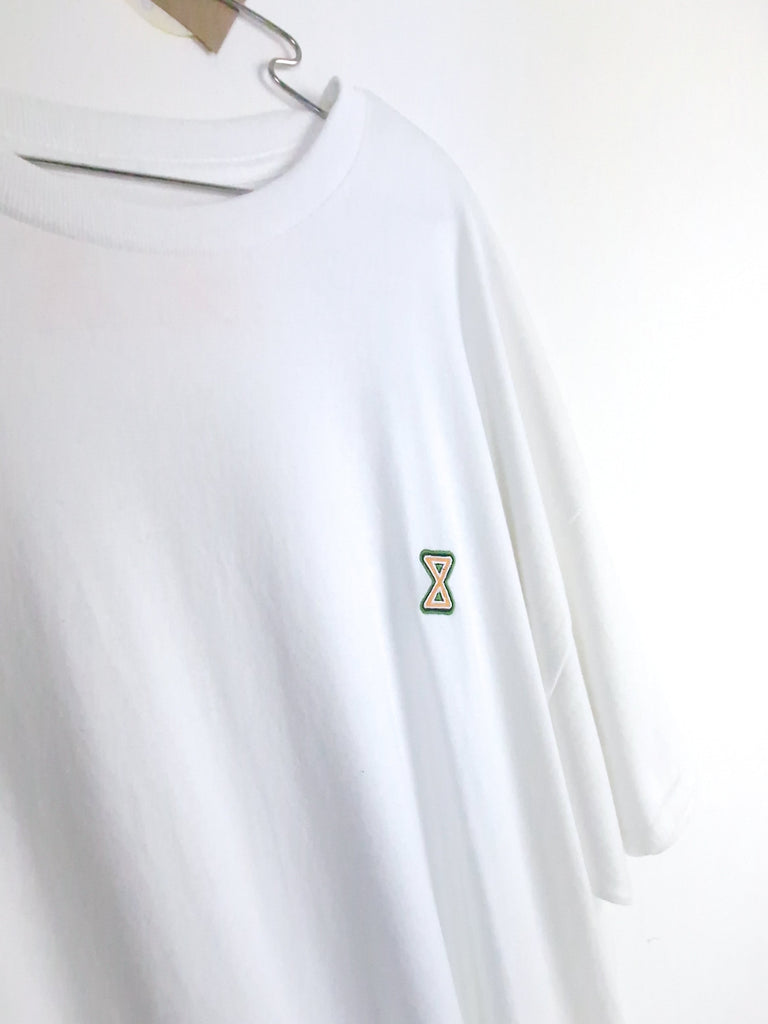 Xxl sour solution - infintiy t shirt - white - 2xl last white t-shirt hourglass