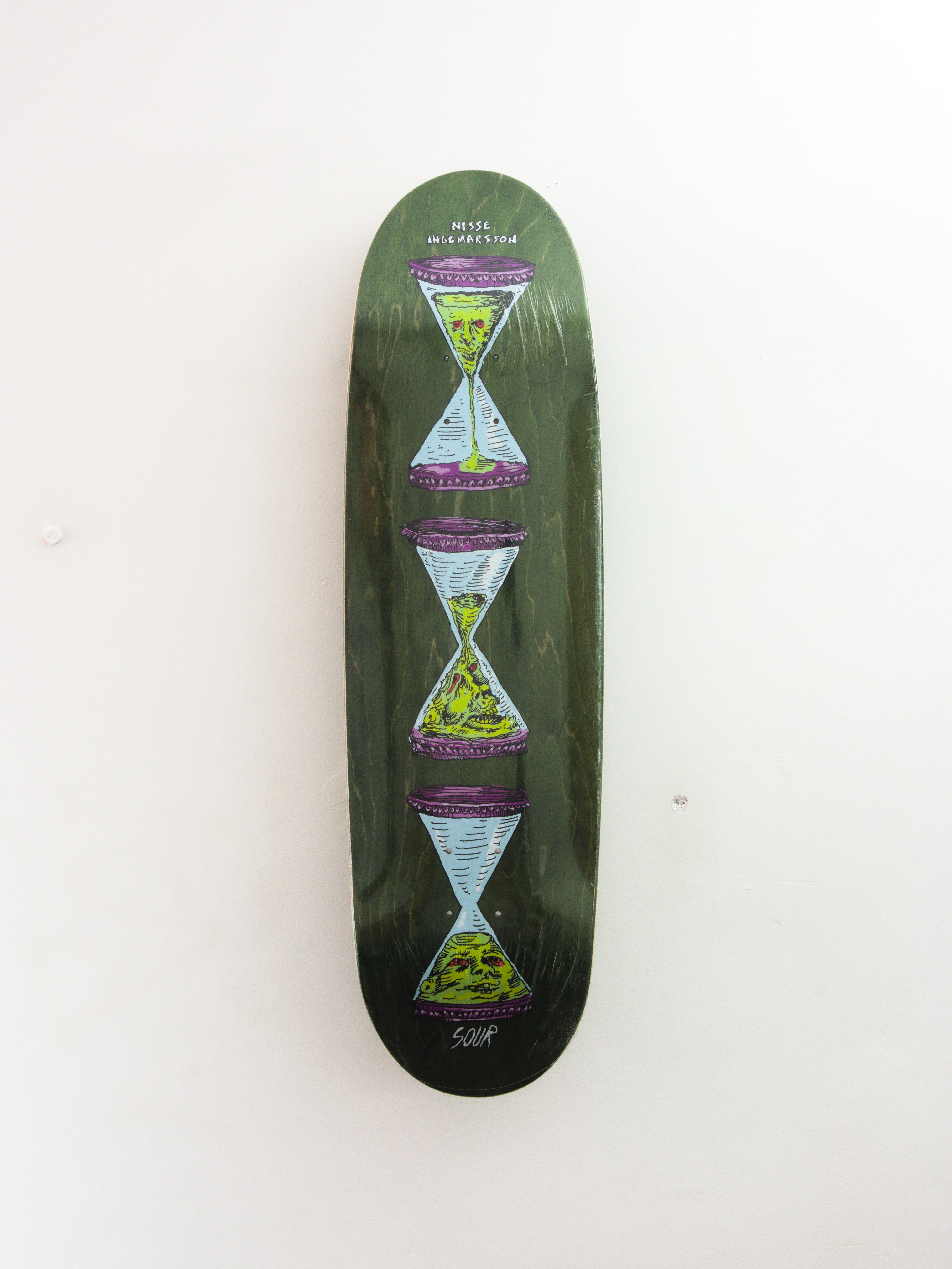 Sour solution – ’melting’ nisse ingemarsson pro model skateboard deck 8.75 special shape dark green skateboard