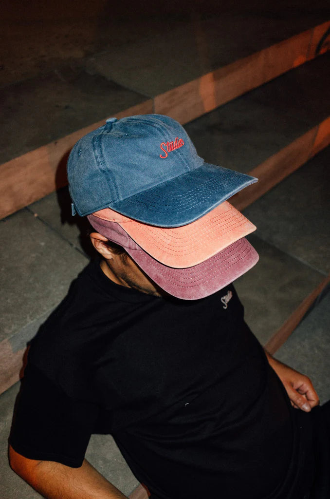 Studio - small script - 6 panel garment dyed - navy