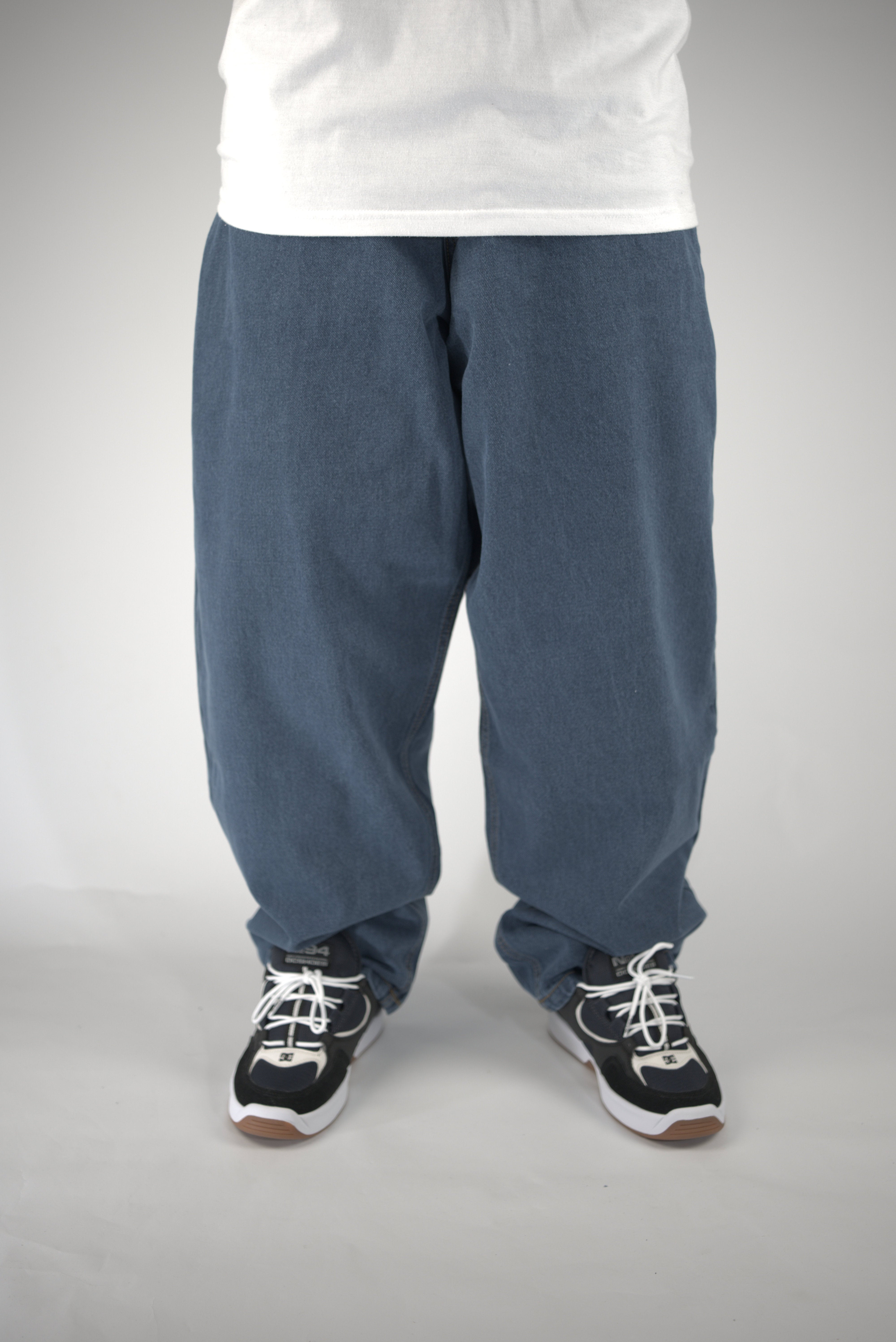 28 / three sixty clothing - og baggy fit jeans - denim - mid wash blue - loose - 28/28 last pair baggy blue sweatpants