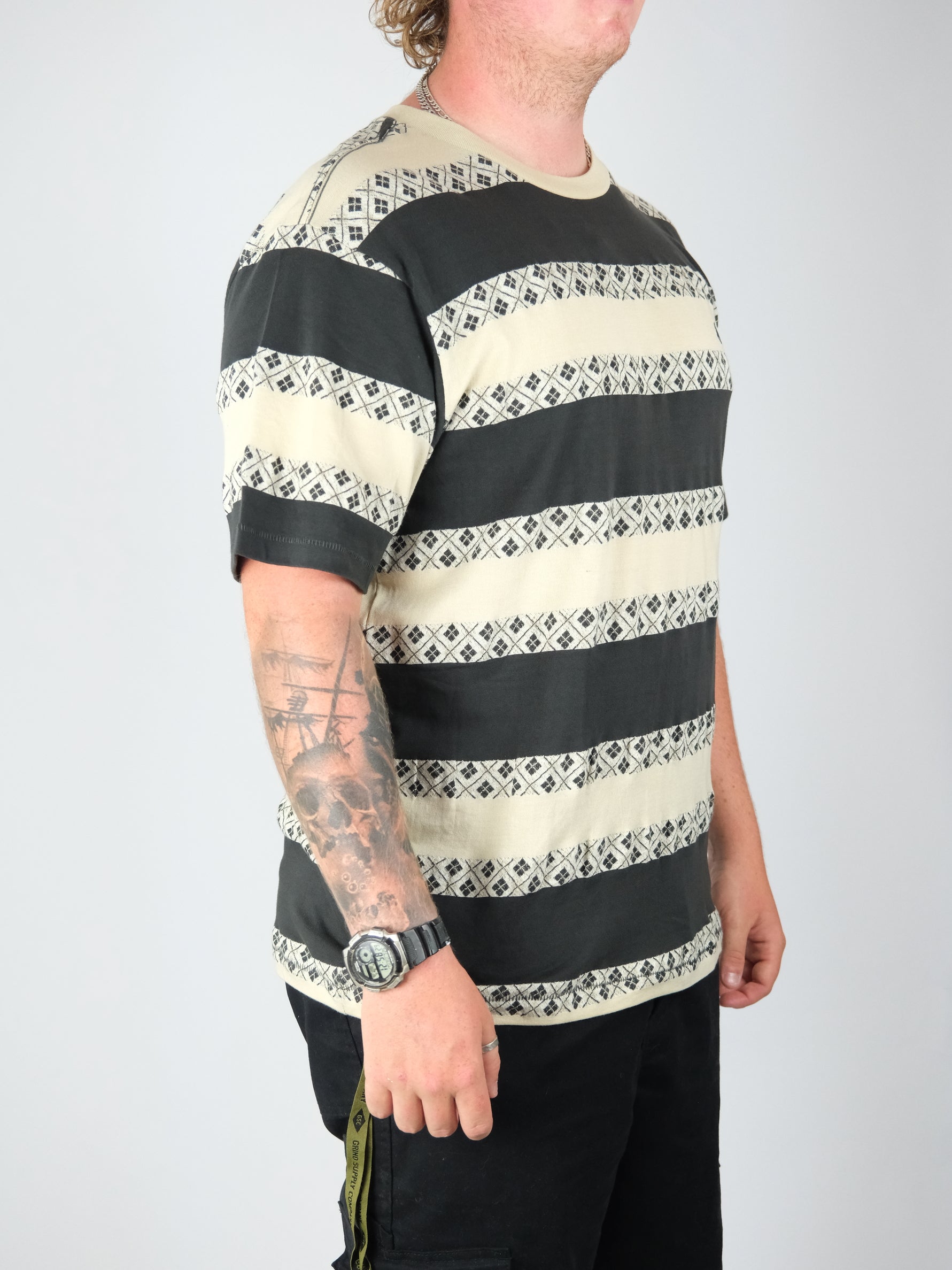 Xl volcom - iron stone crew tee - stealth only