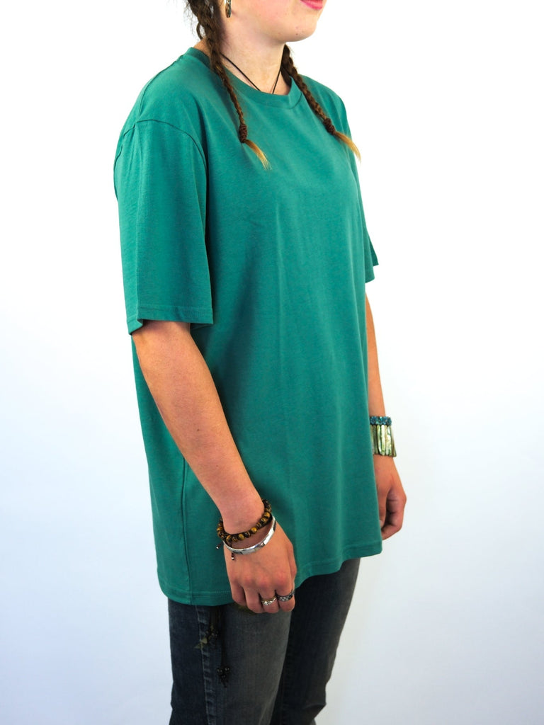 Emerald green oversized t-shirt with short sleeves.