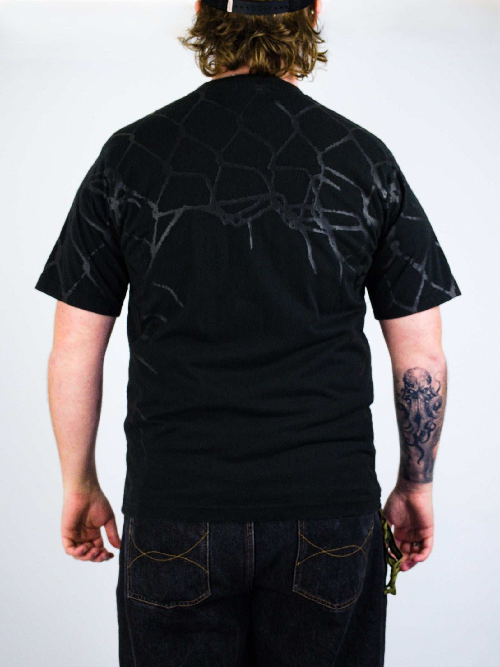 Wknd - fishbone emblem tee - faded black