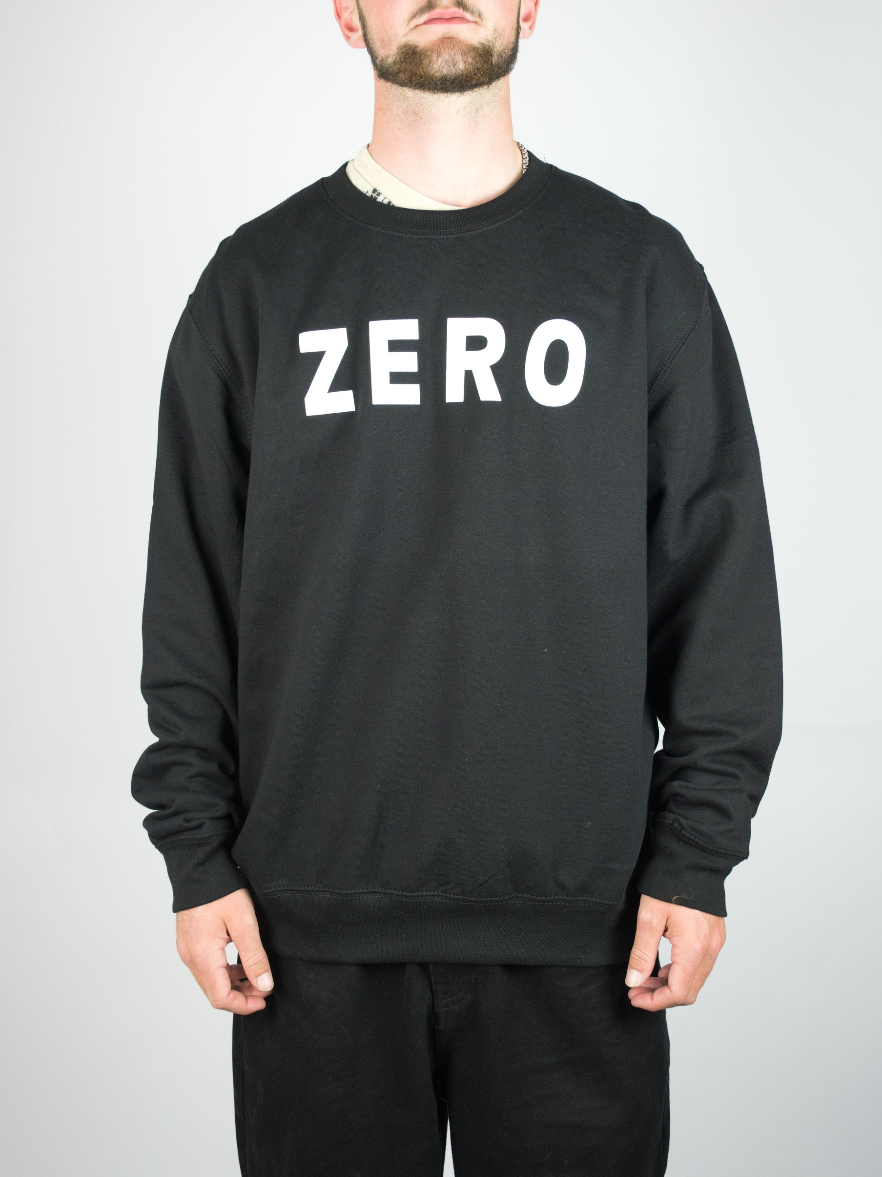 Zero - army crew neck pull over - black