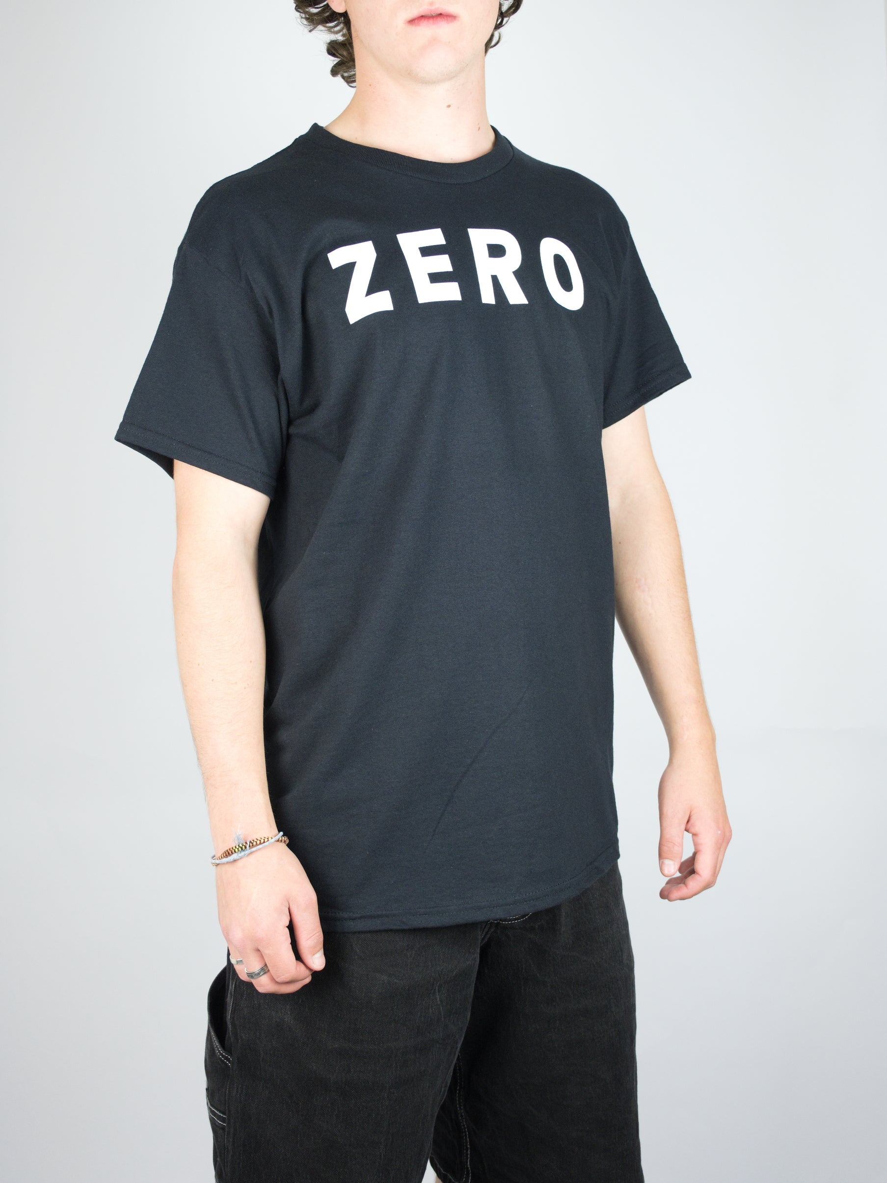 Xl zero - army tee shirt - black / white only