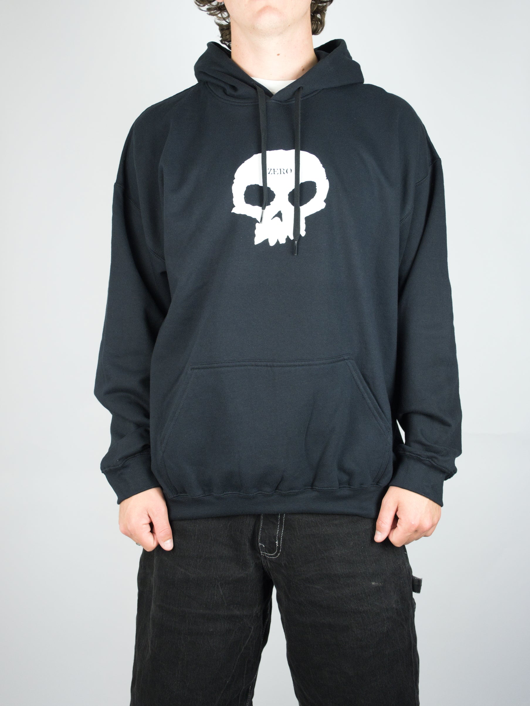 Zero - skull pull over hoodie - black / white